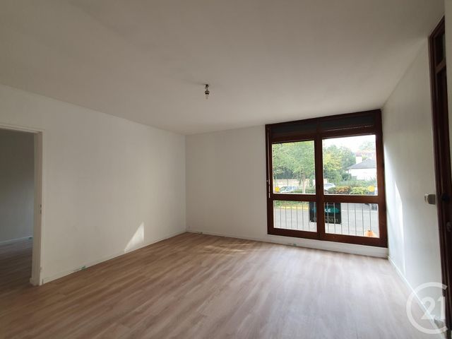 Appartement T2 à louer - 2 pièces - 50.25 m2 - AVON - 77 - ILE-DE-FRANCE - Century 21 Agence Babut