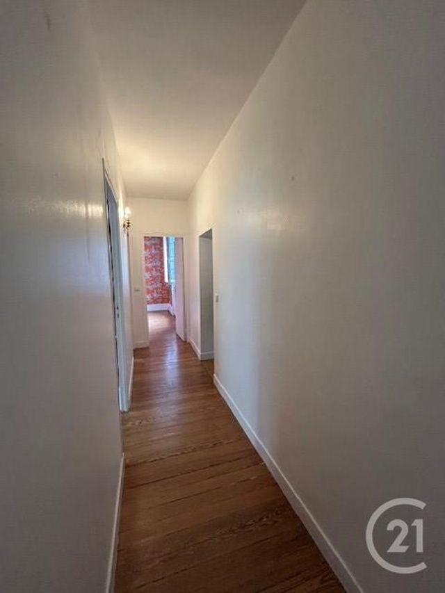 Appartement à vendre - 4 pièces - 99.37 m2 - FONTAINEBLEAU - 77 - ILE-DE-FRANCE - Century 21 Agence Babut