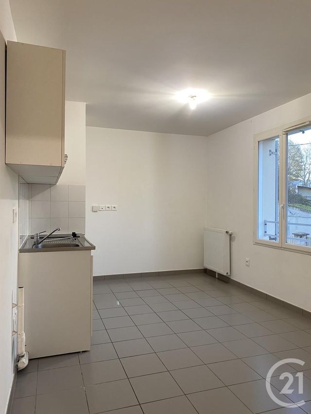 Appartement à louer - 2 pièces - 37.09 m2 - AVON - 77 - ILE-DE-FRANCE - Century 21 Agence Babut