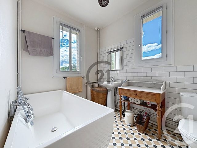 maison à vendre - 8 pièces - 165.82 m2 - FONTAINEBLEAU - 77 - ILE-DE-FRANCE - Century 21 Agence Babut