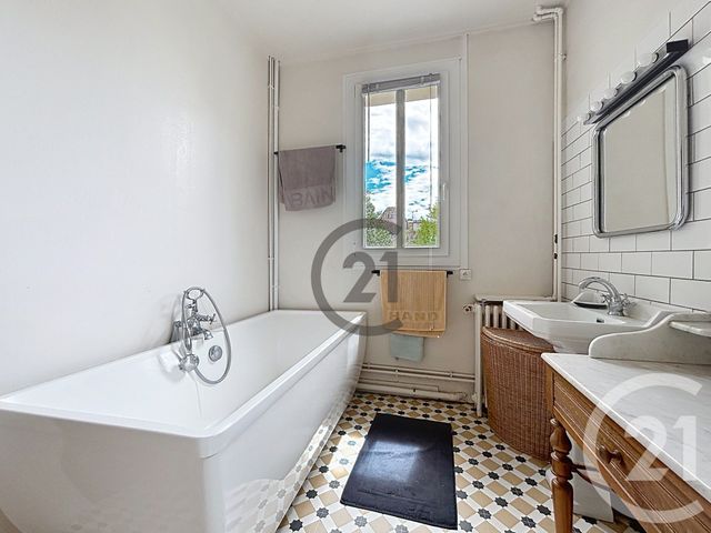 maison à vendre - 8 pièces - 165.82 m2 - FONTAINEBLEAU - 77 - ILE-DE-FRANCE - Century 21 Agence Babut