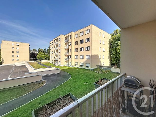 Appartement 2 pièces à vendre - 2 pièces - 42.74 m2 - AVON - 77 - ILE-DE-FRANCE - Century 21 Agence Babut