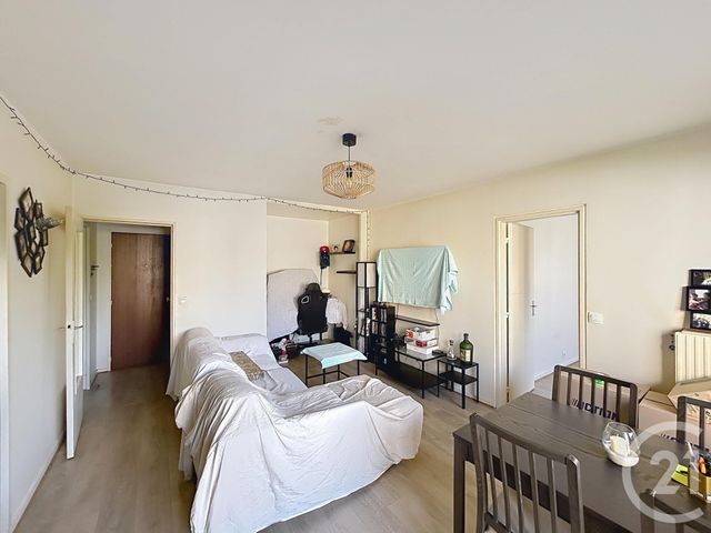 Appartement 2 pièces à vendre - 2 pièces - 42.74 m2 - AVON - 77 - ILE-DE-FRANCE - Century 21 Agence Babut