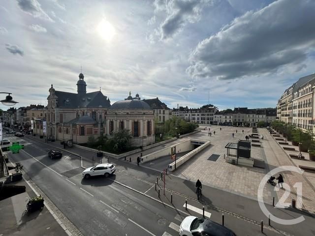 Appartement à vendre - 4 pièces - 82.0 m2 - FONTAINEBLEAU - 77 - ILE-DE-FRANCE - Century 21 Agence Babut