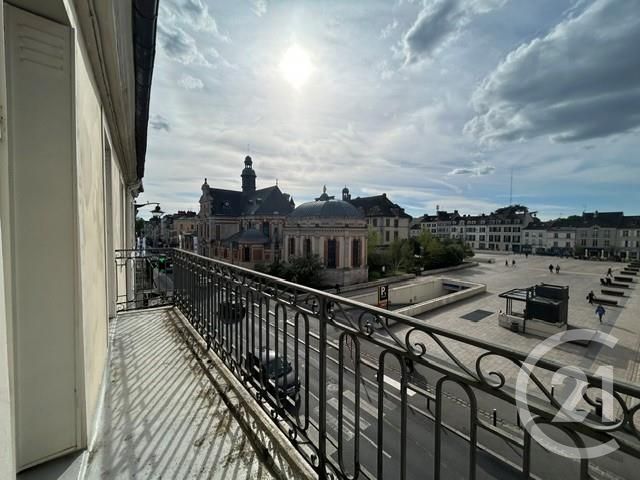 Appartement à vendre - 4 pièces - 82.0 m2 - FONTAINEBLEAU - 77 - ILE-DE-FRANCE - Century 21 Agence Babut