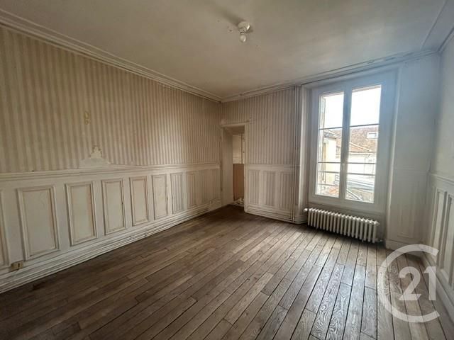 Appartement à vendre - 4 pièces - 82.0 m2 - FONTAINEBLEAU - 77 - ILE-DE-FRANCE - Century 21 Agence Babut