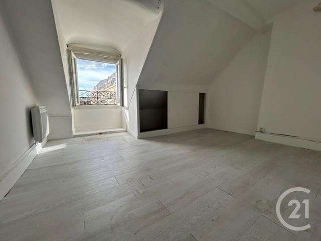 Appartement à vendre - 4 pièces - 82.0 m2 - FONTAINEBLEAU - 77 - ILE-DE-FRANCE - Century 21 Agence Babut