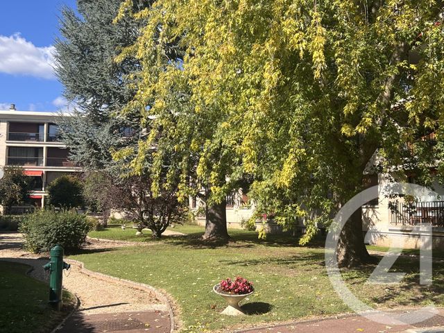 Appartement à vendre - 3 pièces - 60.54 m2 - FONTAINEBLEAU - 77 - ILE-DE-FRANCE - Century 21 Agence Babut