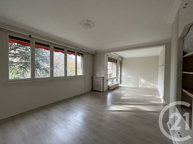 Appartement à vendre - 3 pièces - 60.54 m2 - FONTAINEBLEAU - 77 - ILE-DE-FRANCE - Century 21 Agence Babut