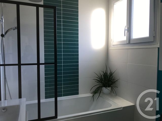 maison à louer - 5 pièces - 112.17 m2 - FONTAINEBLEAU - 77 - ILE-DE-FRANCE - Century 21 Agence Babut