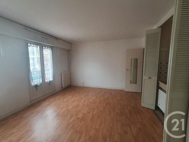 Appartement Studio à louer - 1 pièce - 30.39 m2 - FONTAINEBLEAU - 77 - ILE-DE-FRANCE - Century 21 Agence Babut