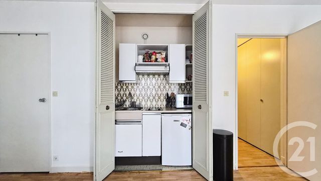 Appartement Studio à louer - 1 pièce - 30.39 m2 - FONTAINEBLEAU - 77 - ILE-DE-FRANCE - Century 21 Agence Babut