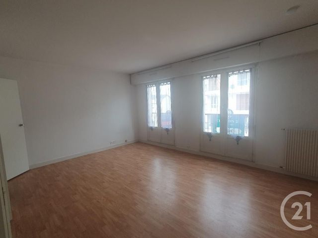 Appartement Studio à louer - 1 pièce - 30.39 m2 - FONTAINEBLEAU - 77 - ILE-DE-FRANCE - Century 21 Agence Babut