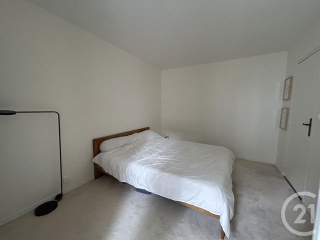 Afficher la photo en grand Appartement F4 à vendre - 4 pièces - 85.0 m2 - AVON - 77 - ILE-DE-FRANCE - Century 21 Agence Babut