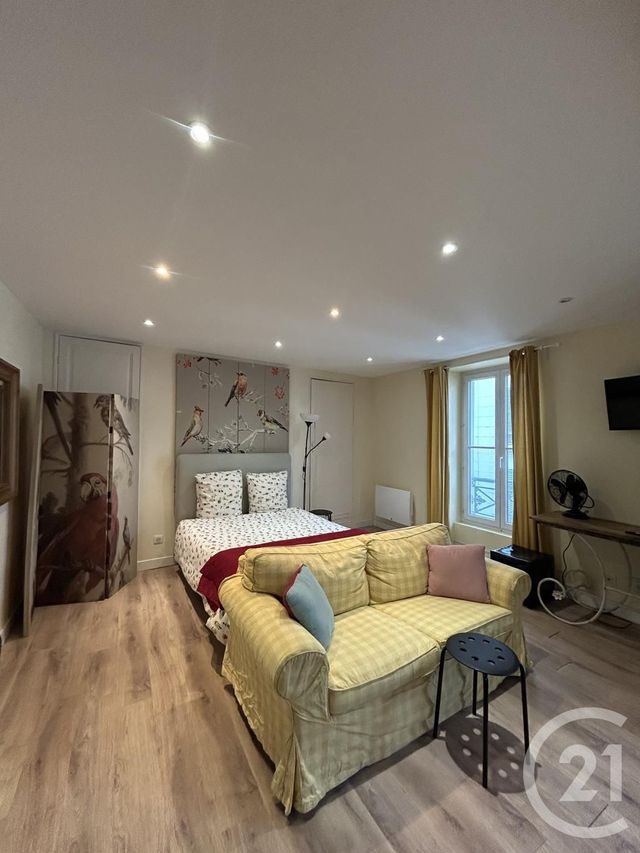 Appartement F1 à vendre - 1 pièce - 40.2 m2 - FONTAINEBLEAU - 77 - ILE-DE-FRANCE - Century 21 Agence Babut