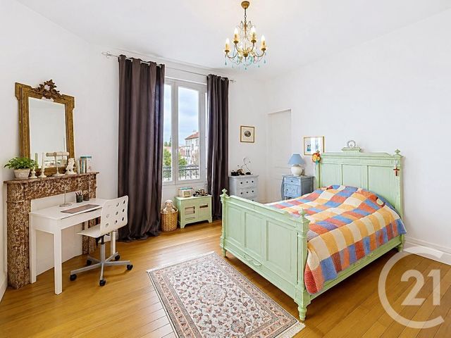 maison à vendre - 9 pièces - 216.75 m2 - FONTAINEBLEAU - 77 - ILE-DE-FRANCE - Century 21 Agence Babut