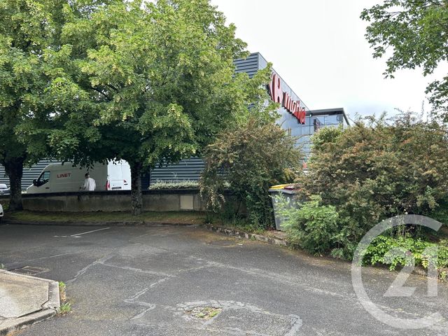 parking à louer - 10.0 m2 - AVON - 77 - ILE-DE-FRANCE - Century 21 Agence Babut