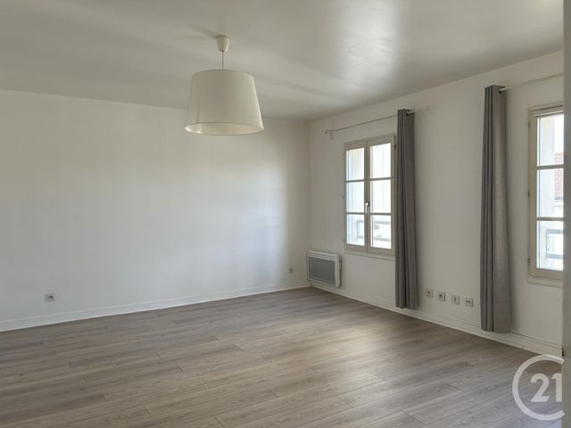 Appartement à louer AVON