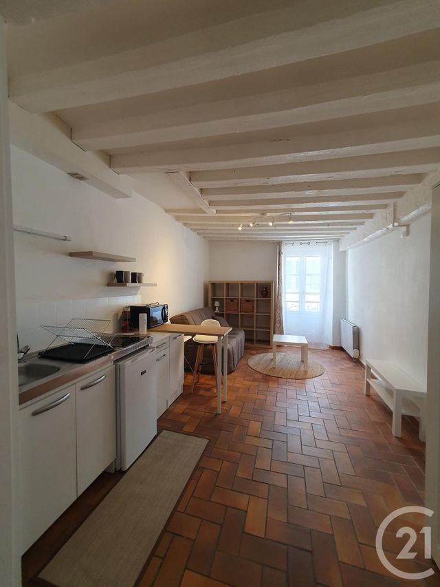 Appartement Studio à louer - 1 pièce - 21.35 m2 - FONTAINEBLEAU - 77 - ILE-DE-FRANCE - Century 21 Agence Babut