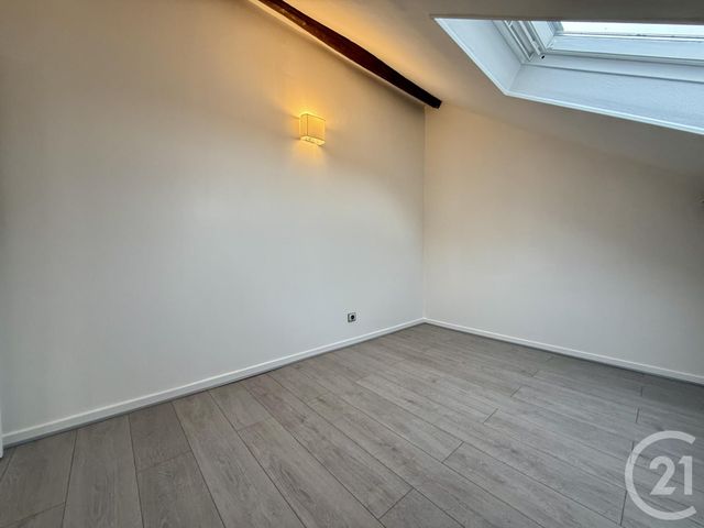 Appartement F2 à vendre - 2 pièces - 47.43 m2 - FONTAINEBLEAU - 77 - ILE-DE-FRANCE - Century 21 Agence Babut