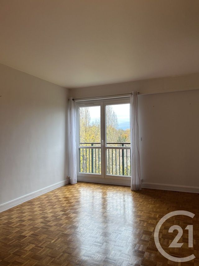Appartement à louer - 2 pièces - 43.89 m2 - AVON - 77 - ILE-DE-FRANCE - Century 21 Agence Babut