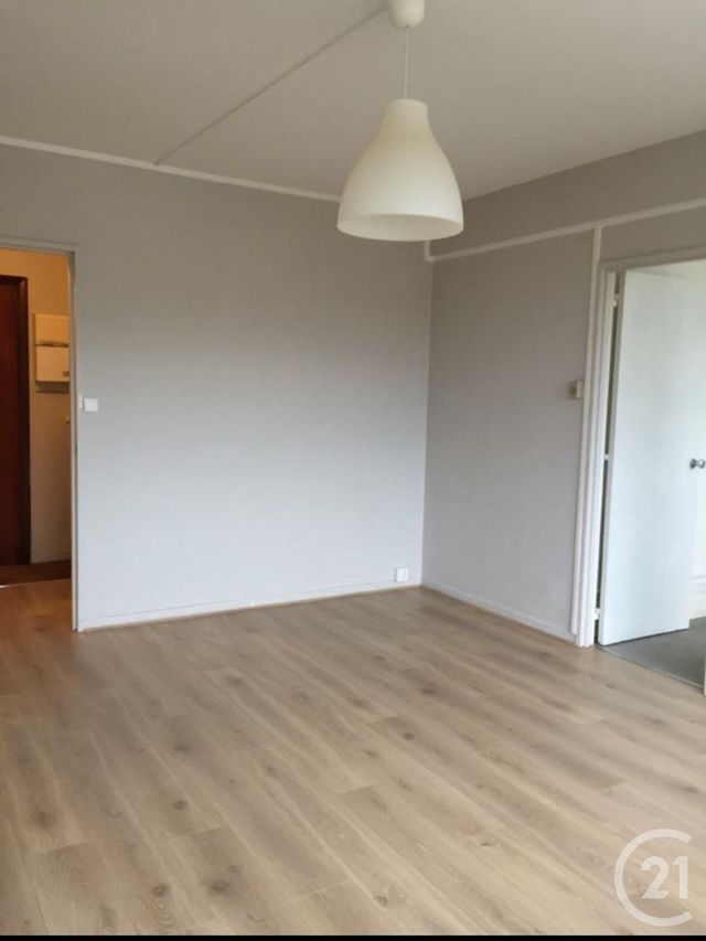 Appartement à louer - 2 pièces - 48.69 m2 - AVON - 77 - ILE-DE-FRANCE - Century 21 Agence Babut
