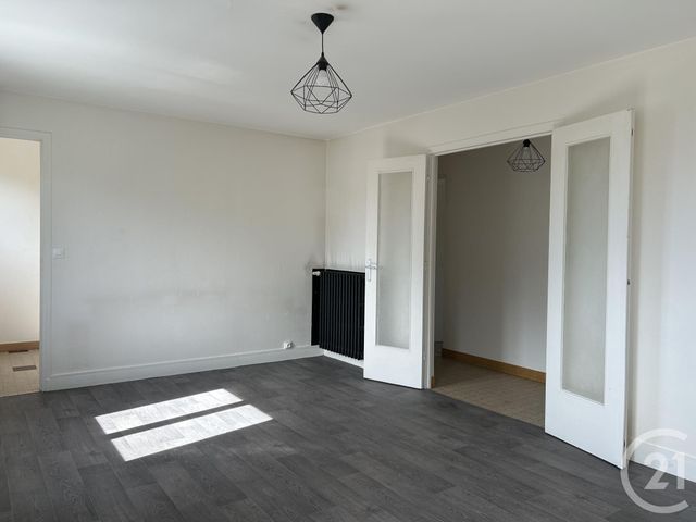 Appartement à louer - 4 pièces - 83.75 m2 - AVON - 77 - ILE-DE-FRANCE - Century 21 Agence Babut