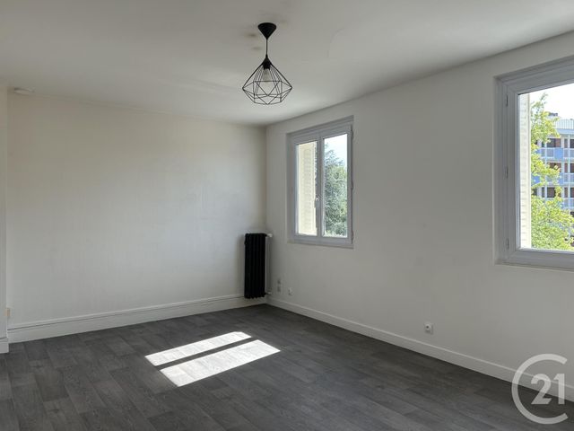 Appartement à louer - 4 pièces - 83.75 m2 - AVON - 77 - ILE-DE-FRANCE - Century 21 Agence Babut