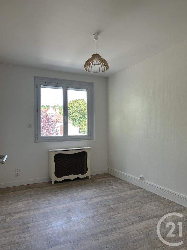 Appartement à louer - 4 pièces - 83.75 m2 - AVON - 77 - ILE-DE-FRANCE - Century 21 Agence Babut