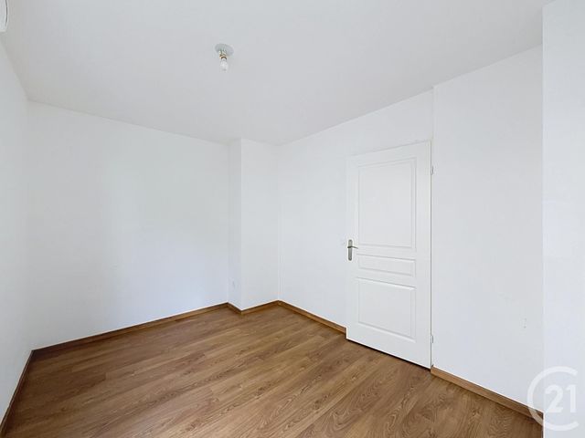 Appartement F4 à vendre - 4 pièces - 79.48 m2 - FONTAINEBLEAU - 77 - ILE-DE-FRANCE - Century 21 Agence Babut