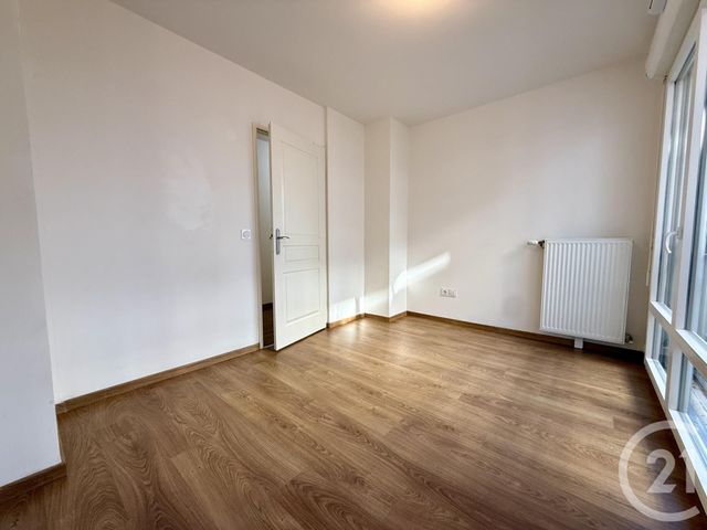 Appartement F4 à vendre - 4 pièces - 79.48 m2 - FONTAINEBLEAU - 77 - ILE-DE-FRANCE - Century 21 Agence Babut