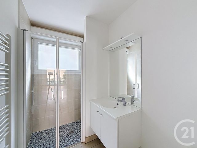 Appartement F4 à vendre - 4 pièces - 79.48 m2 - FONTAINEBLEAU - 77 - ILE-DE-FRANCE - Century 21 Agence Babut