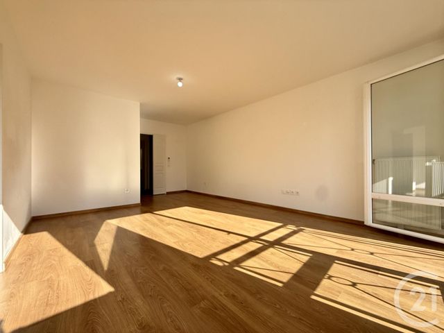 Appartement F4 à vendre - 4 pièces - 79.48 m2 - FONTAINEBLEAU - 77 - ILE-DE-FRANCE - Century 21 Agence Babut