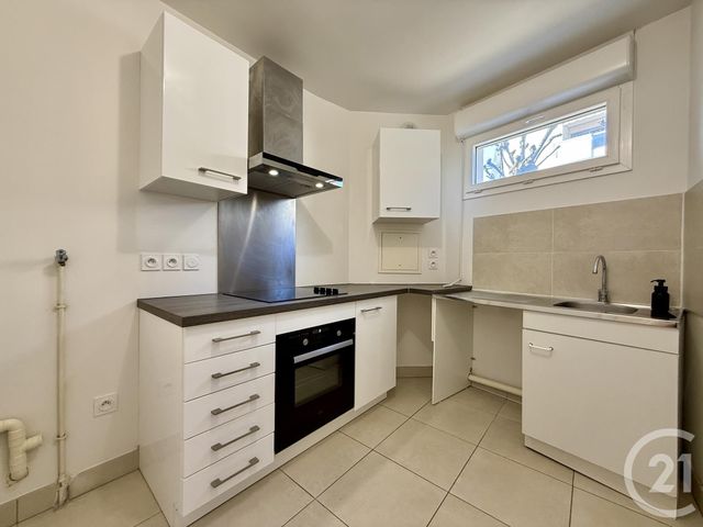 Appartement F4 à vendre - 4 pièces - 79.48 m2 - FONTAINEBLEAU - 77 - ILE-DE-FRANCE - Century 21 Agence Babut