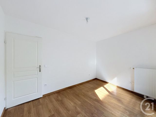 Appartement F4 à vendre - 4 pièces - 79.48 m2 - FONTAINEBLEAU - 77 - ILE-DE-FRANCE - Century 21 Agence Babut