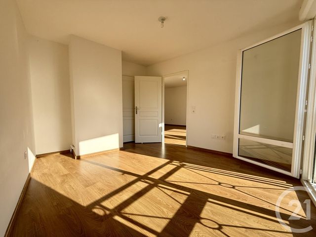 Appartement F4 à vendre - 4 pièces - 79.48 m2 - FONTAINEBLEAU - 77 - ILE-DE-FRANCE - Century 21 Agence Babut