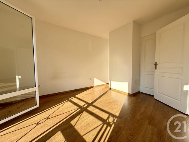 Appartement F4 à vendre - 4 pièces - 79.48 m2 - FONTAINEBLEAU - 77 - ILE-DE-FRANCE - Century 21 Agence Babut