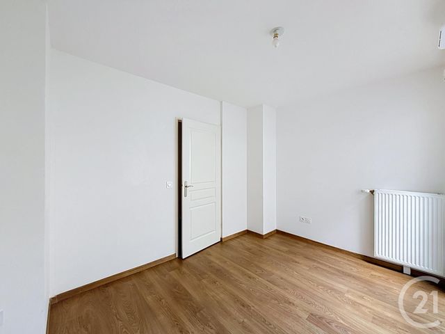 Appartement F4 à vendre - 4 pièces - 79.48 m2 - FONTAINEBLEAU - 77 - ILE-DE-FRANCE - Century 21 Agence Babut