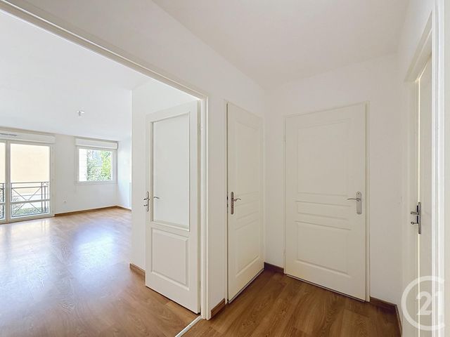 Appartement F4 à vendre - 4 pièces - 79.48 m2 - FONTAINEBLEAU - 77 - ILE-DE-FRANCE - Century 21 Agence Babut
