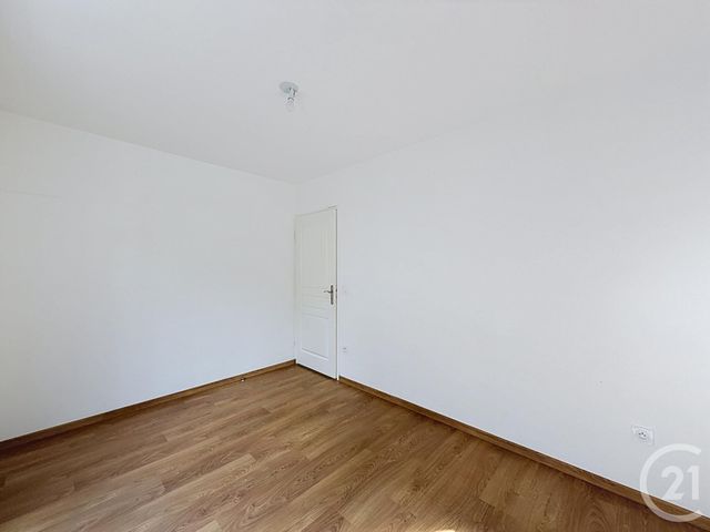 Appartement F4 à vendre - 4 pièces - 79.48 m2 - FONTAINEBLEAU - 77 - ILE-DE-FRANCE - Century 21 Agence Babut