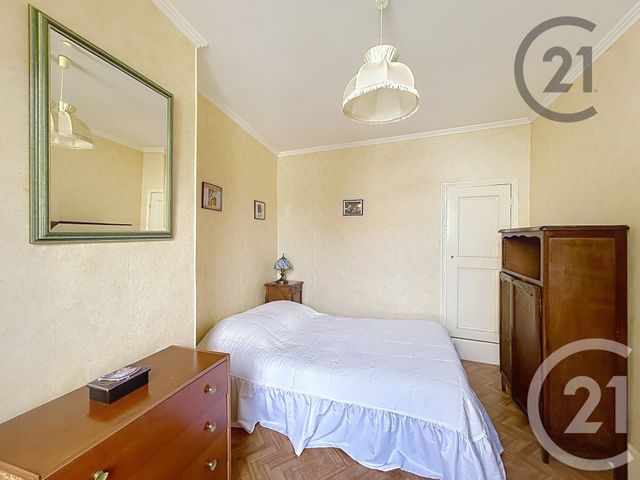 Appartement à vendre - 3 pièces - 55.68 m2 - FONTAINEBLEAU - 77 - ILE-DE-FRANCE - Century 21 Agence Babut