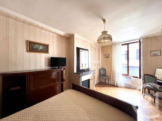 Appartement à vendre - 3 pièces - 55.68 m2 - FONTAINEBLEAU - 77 - ILE-DE-FRANCE - Century 21 Agence Babut