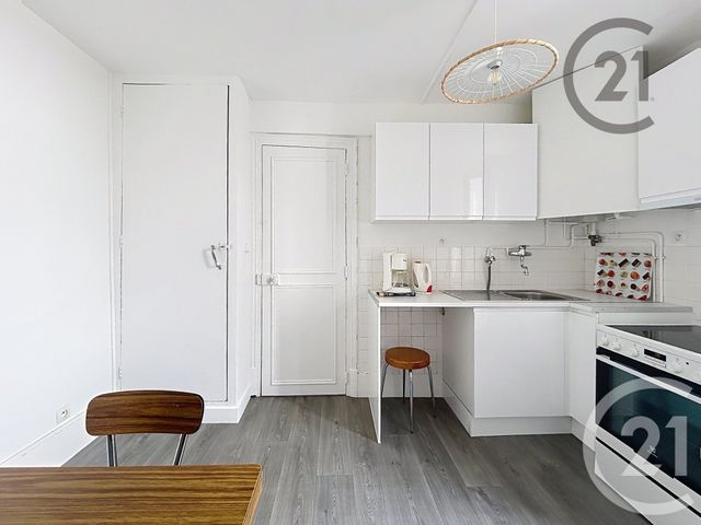 Appartement à vendre - 3 pièces - 55.68 m2 - FONTAINEBLEAU - 77 - ILE-DE-FRANCE - Century 21 Agence Babut