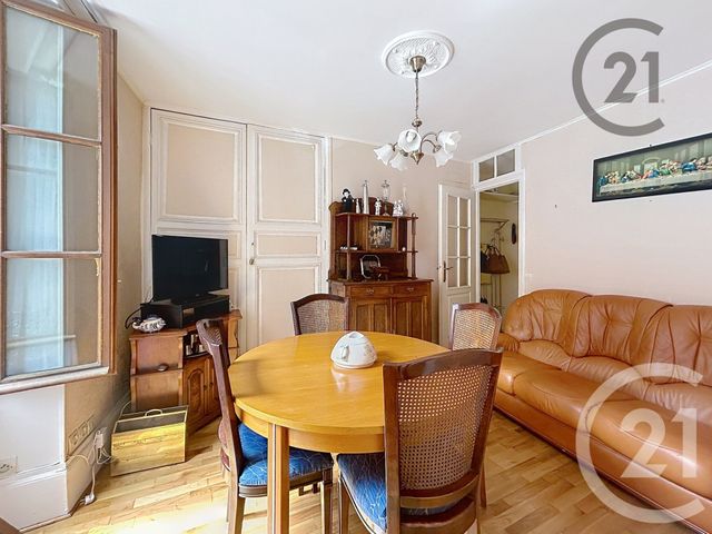 Appartement à vendre - 3 pièces - 55.68 m2 - FONTAINEBLEAU - 77 - ILE-DE-FRANCE - Century 21 Agence Babut