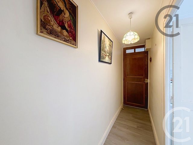 Appartement à vendre - 3 pièces - 55.68 m2 - FONTAINEBLEAU - 77 - ILE-DE-FRANCE - Century 21 Agence Babut