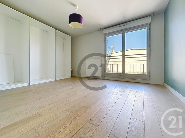 Appartement T3 à vendre - 3 pièces - 76.2 m2 - FONTAINEBLEAU - 77 - ILE-DE-FRANCE - Century 21 Agence Babut
