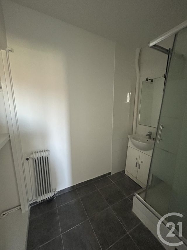 Appartement à vendre - 3 pièces - 51.77 m2 - AVON - 77 - ILE-DE-FRANCE - Century 21 Agence Babut