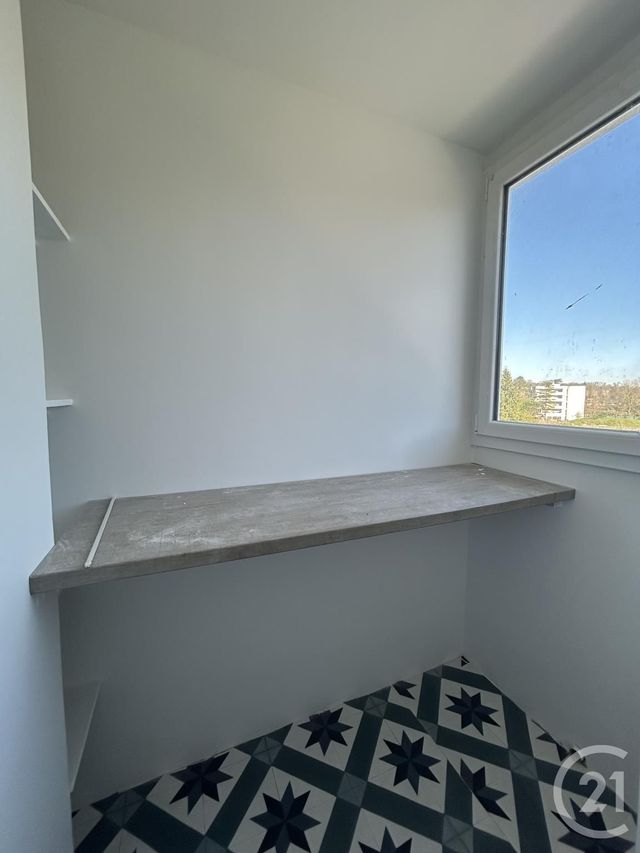 Appartement à vendre - 3 pièces - 51.77 m2 - AVON - 77 - ILE-DE-FRANCE - Century 21 Agence Babut