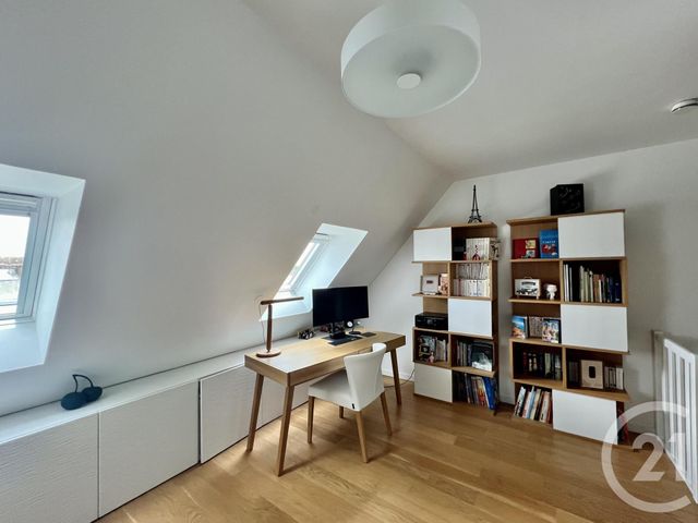 Appartement Duplex à vendre - 4 pièces - 103.34 m2 - FONTAINEBLEAU - 77 - ILE-DE-FRANCE - Century 21 Agence Babut