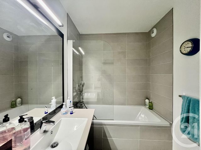 Appartement Duplex à vendre - 4 pièces - 103.34 m2 - FONTAINEBLEAU - 77 - ILE-DE-FRANCE - Century 21 Agence Babut